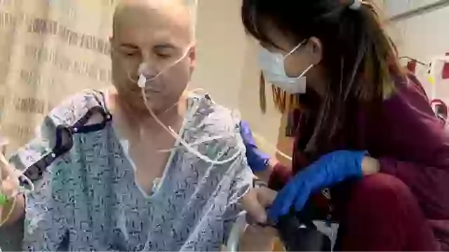 Man diagnosed with esophageal cancer reveals first sign he noticed that was dismissed by doctors.