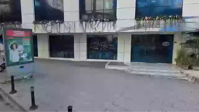 Man tragically dies after hair transplant surgery abroad goes horribly wrong.