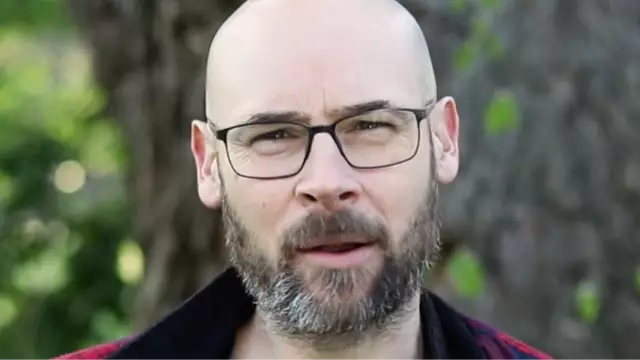 Man, 41, diagnosed with young onset Alzheimer’s disease gives shock update on condition.